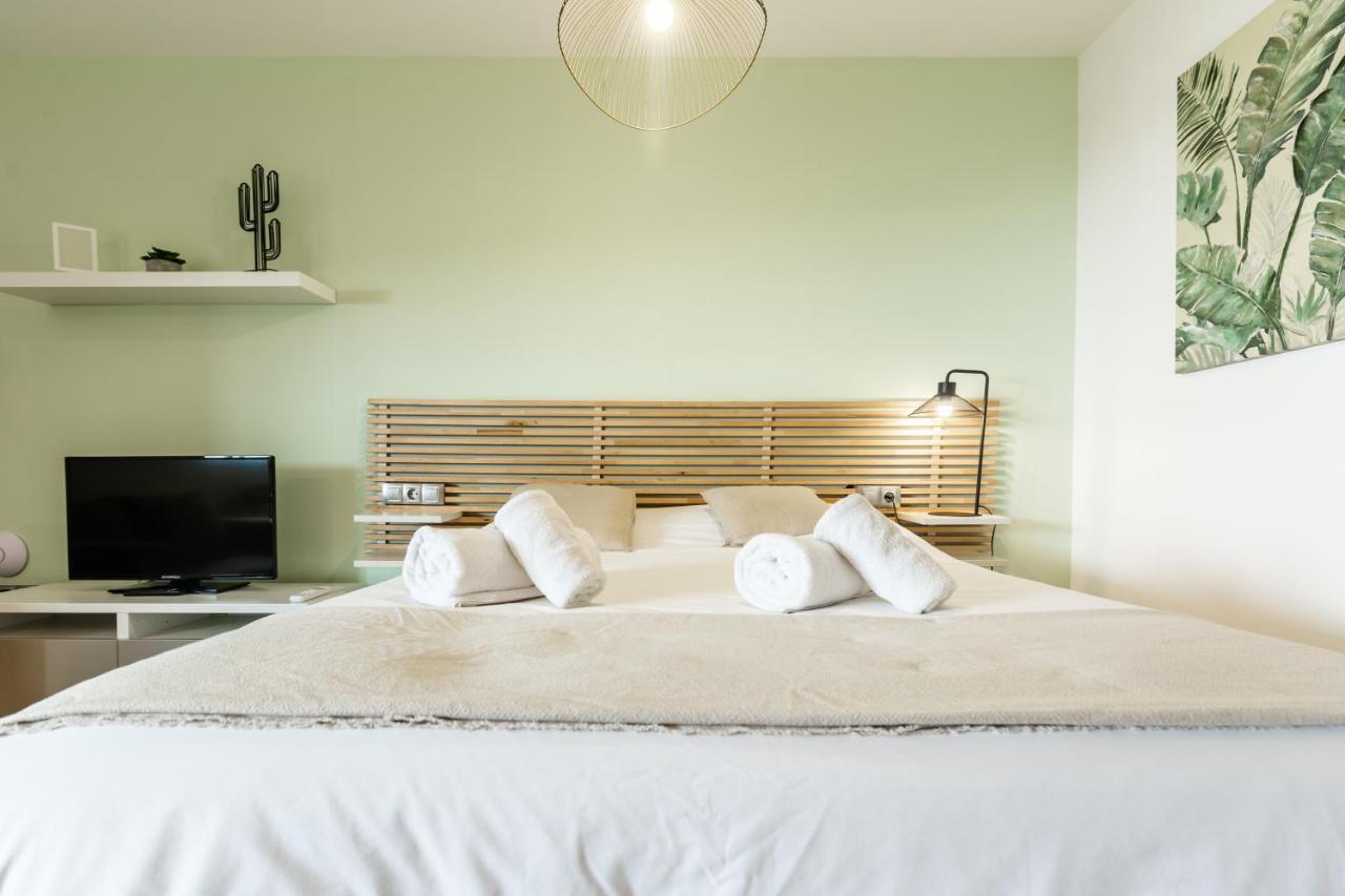 Teatro Suites Malaga City Flat Exterior foto