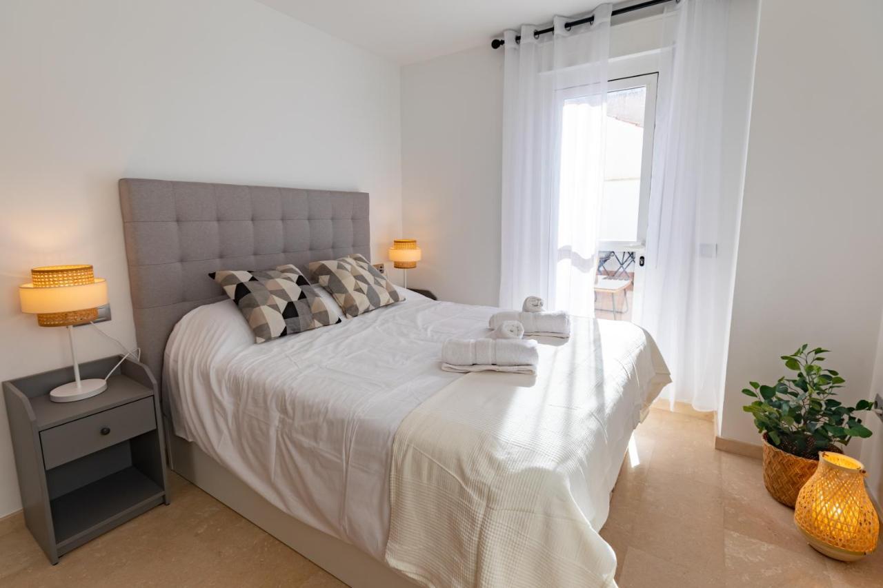 Teatro Suites Malaga City Flat Exterior foto