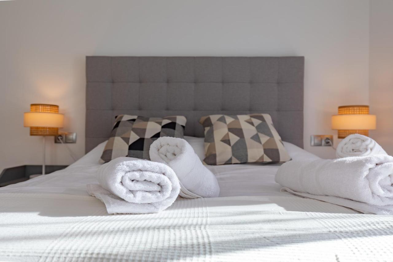Teatro Suites Malaga City Flat Exterior foto