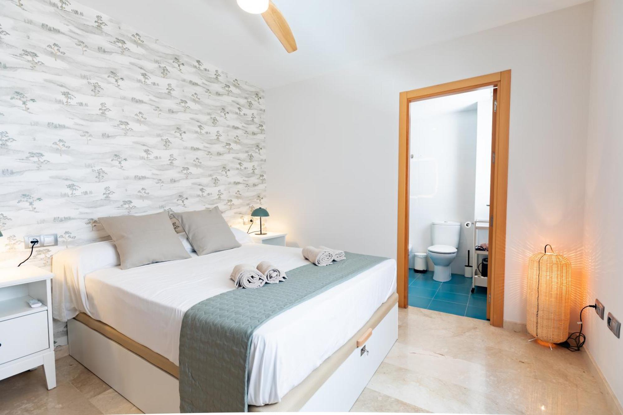 Teatro Suites Malaga City Flat Exterior foto